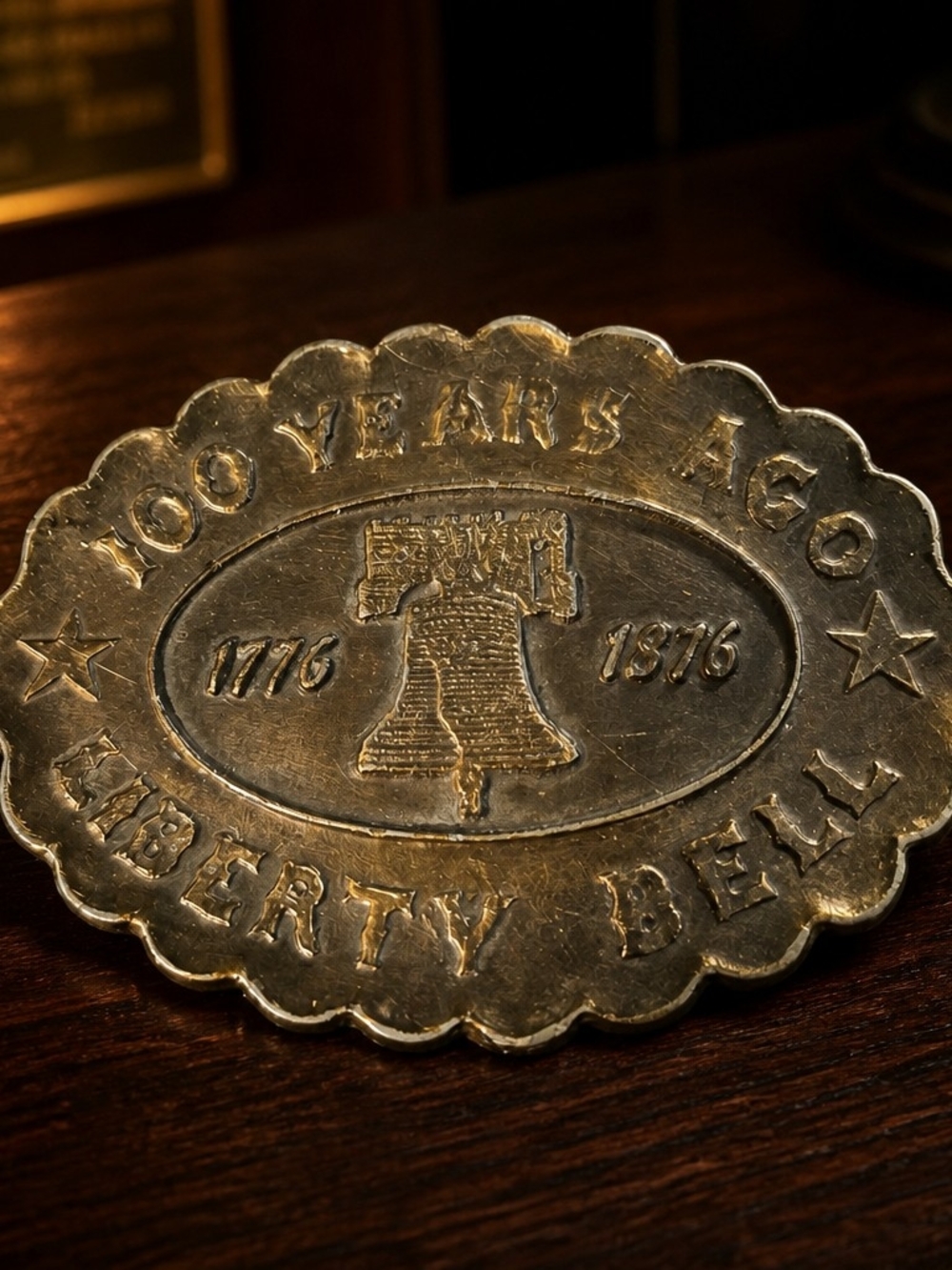 Vintage 100 Years Ago Liberty Bell 1776-1876 Centennial Brass Belt Buckle 1092